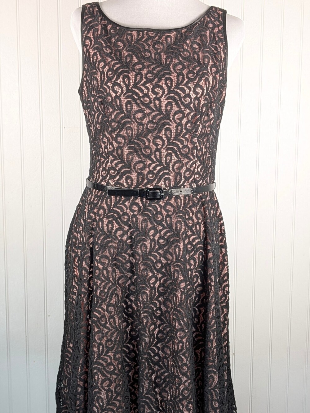 Nine & Co. Black Lace Sleeveless Dress with Pink Lining & Belt Size 6